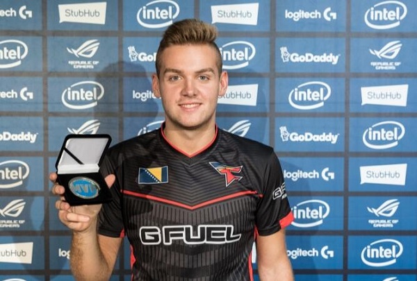 恭喜火豹电竞获得2025KPL夏季赛临时席位！